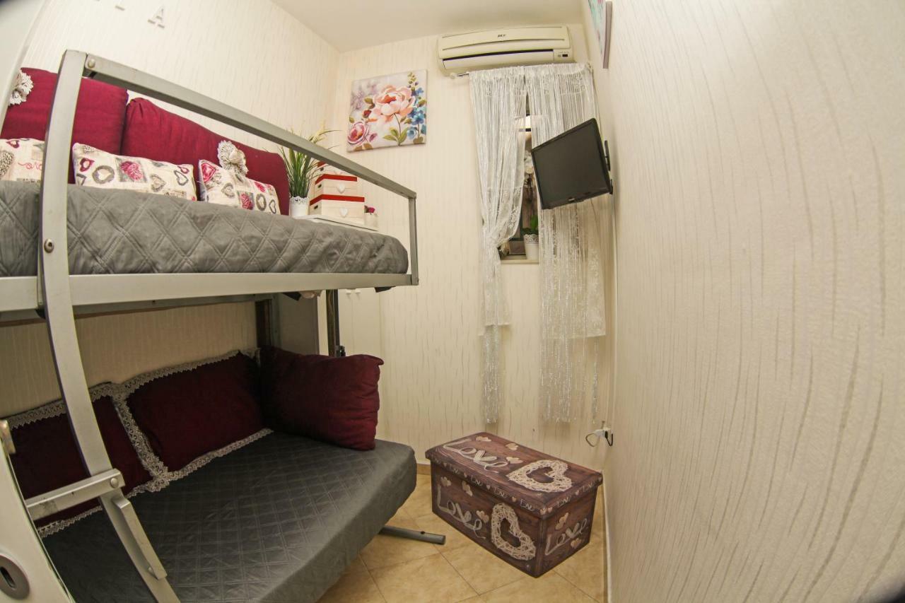 Apartamento Casa Dalia Nápoles Exterior foto
